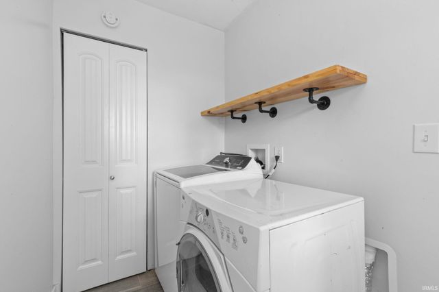 1510 Glenlake Drive, South Bend, IN 46614