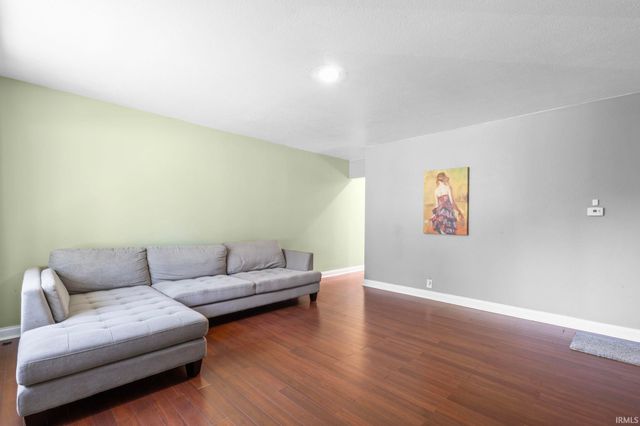 1510 Glenlake Drive, South Bend, IN 46614