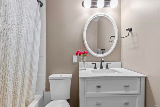 1510 Glenlake Drive, South Bend, IN 46614