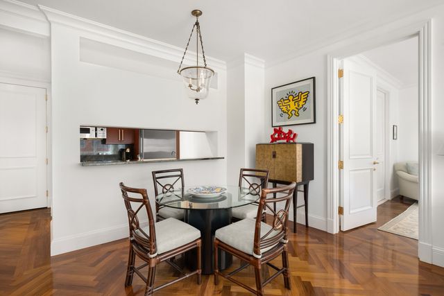 351 E 51st St Apt 11B, New York City, NY 10022