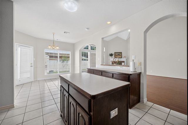 7708 Buccaneer Circle, Arlington, TX 76016