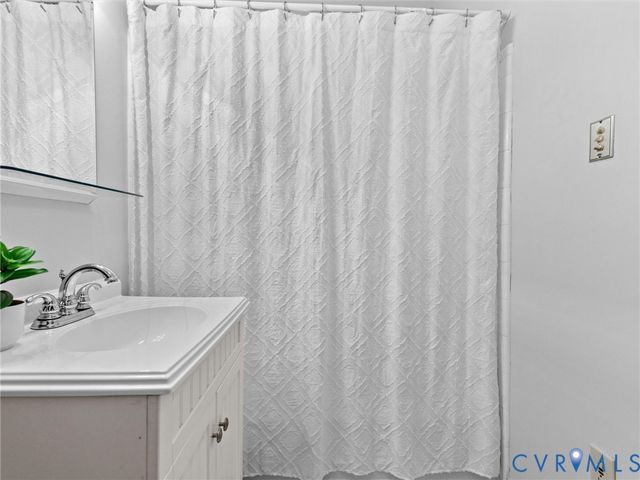 1743 Raintree Commons Dr, Henrico, VA 23238