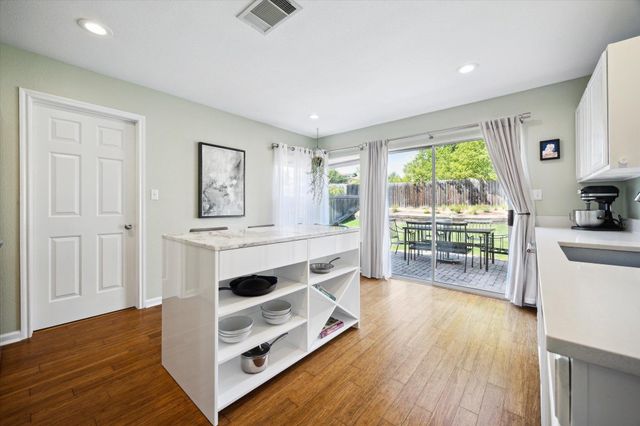 1116 Collinwood West DR, Austin, TX 78753