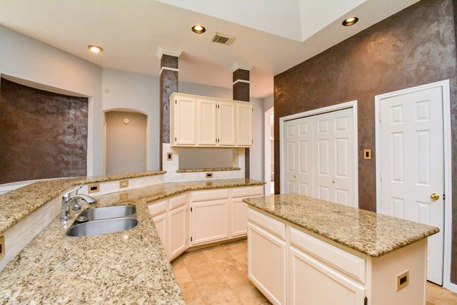1638 Almond Brook Lane, Houston, TX 77062