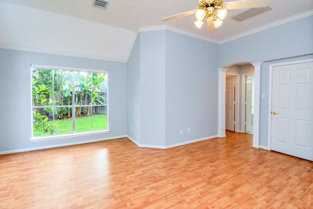 1638 Almond Brook Lane, Houston, TX 77062