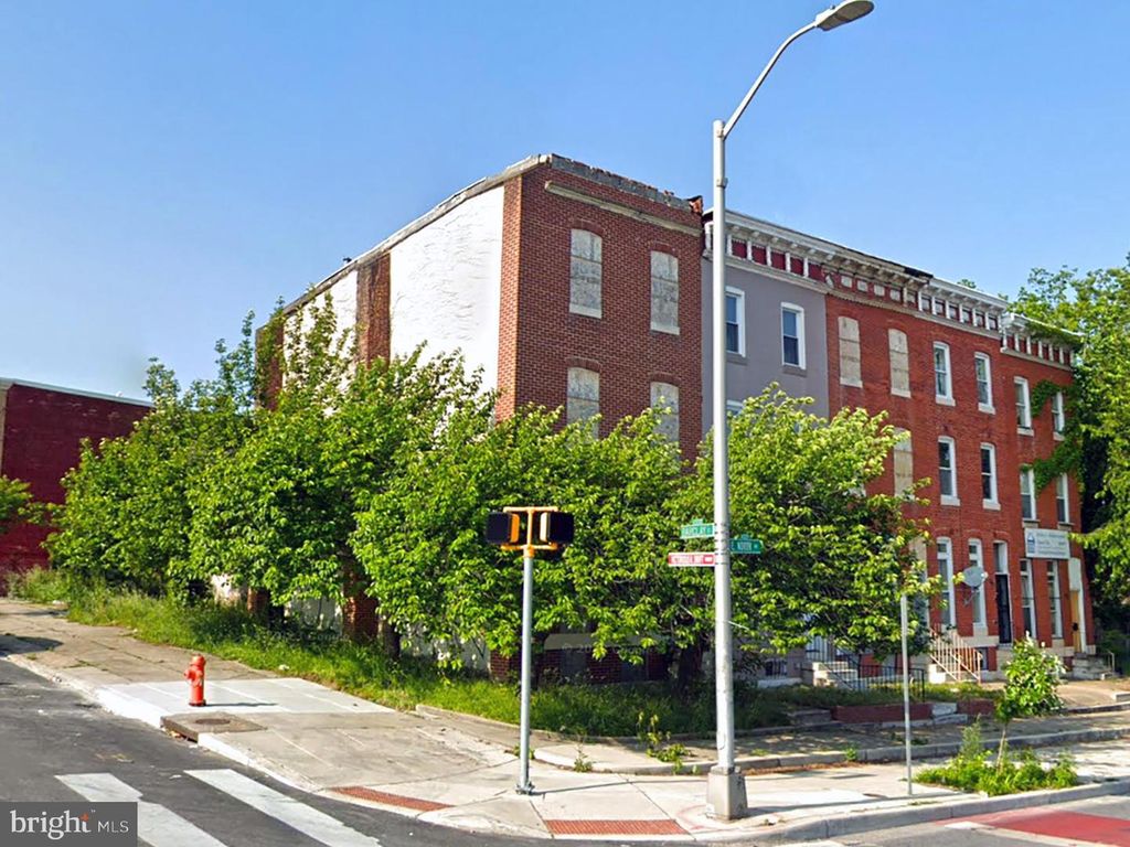 402 E NORTH AVE, Baltimore, MD 21202