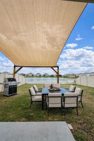 9151 FORGE BREEZE LOOP, Wesley Chapel, FL 33545