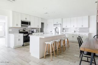 13615 N 45TH Street, Phoenix, AZ 85032