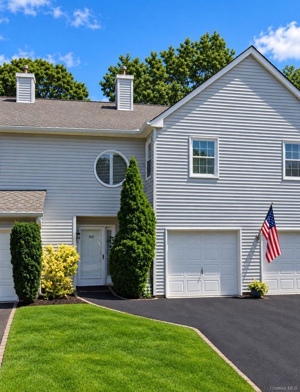 305 Sara Circle, Port Jefferson Station, NY 11776 — photo 2