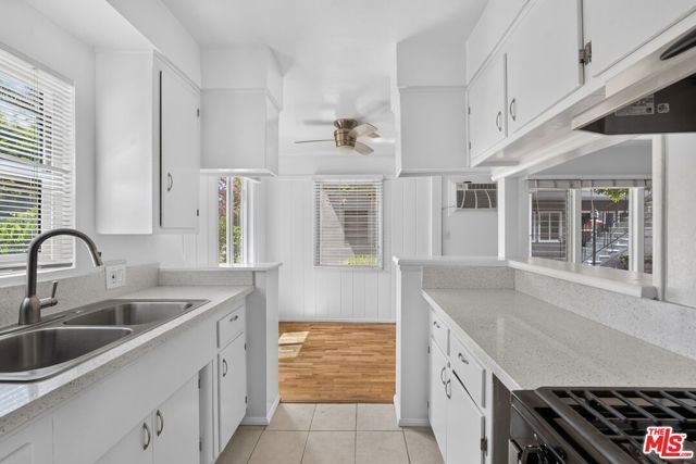 13553 Moorpark Street 1, Los Angeles, CA 91423