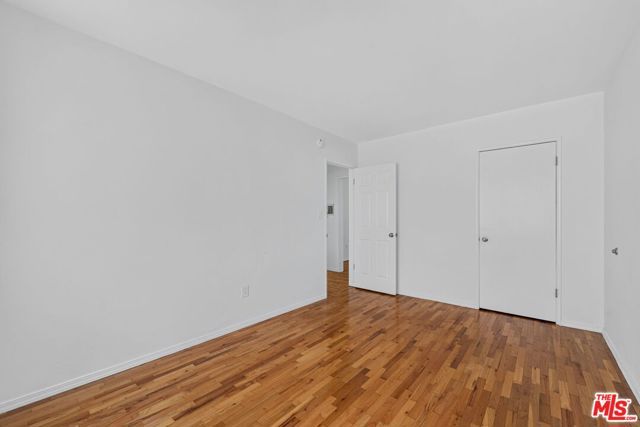 13553 Moorpark Street 1, Los Angeles, CA 91423