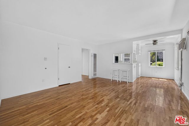 13553 Moorpark Street 1, Los Angeles, CA 91423