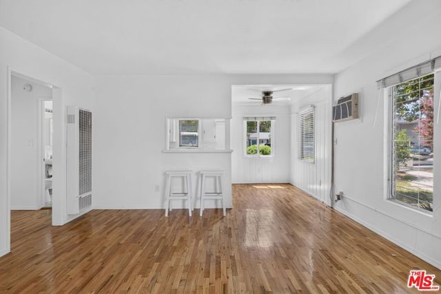 13553 Moorpark Street 1, Los Angeles, CA 91423