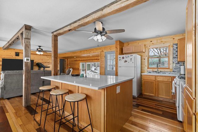 N5015 Fox River Lane, Princeton, WI 54968