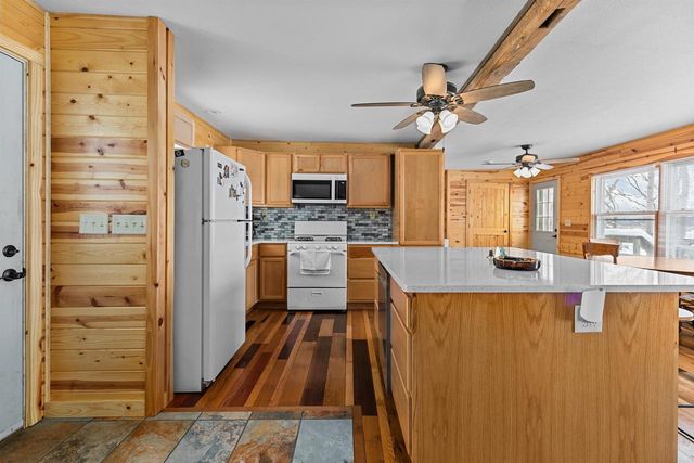 N5015 Fox River Lane, Princeton, WI 54968