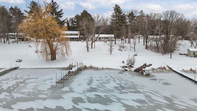 N5015 Fox River Lane, Princeton, WI 54968