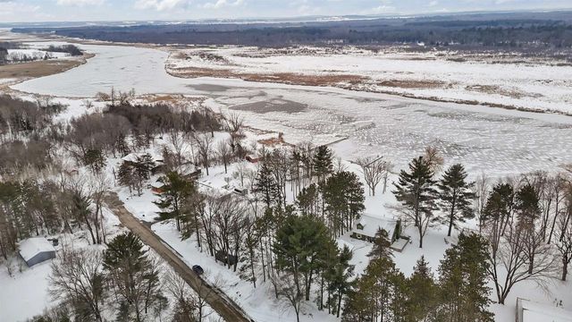 N5015 Fox River Lane, Princeton, WI 54968