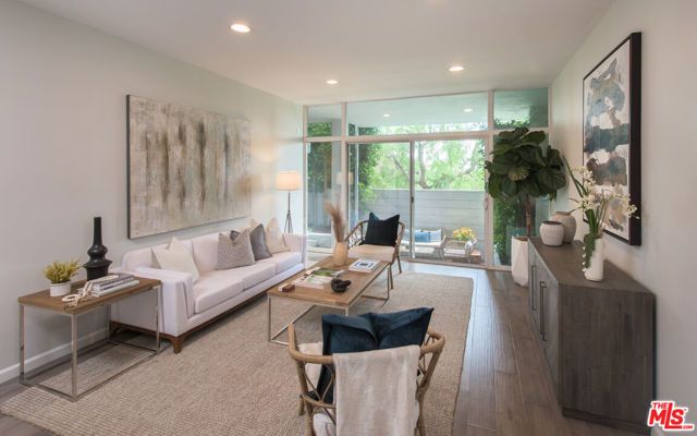 16601 Marquez Avenue 103, Pacific Palisades (los Angeles), CA 90272