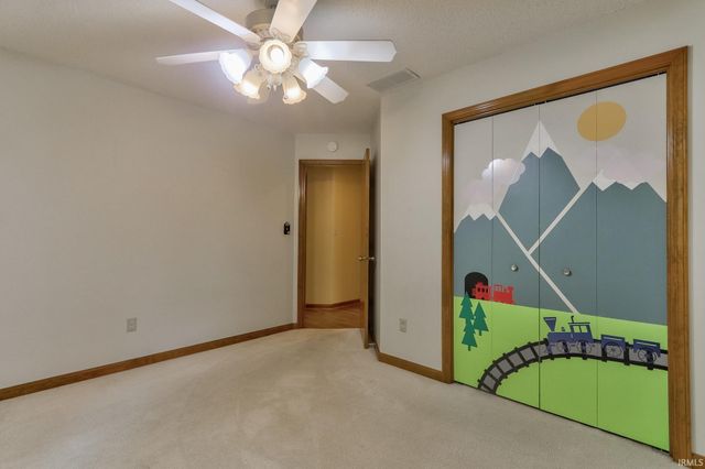 7020 Dove Court, Evansville, IN 47715