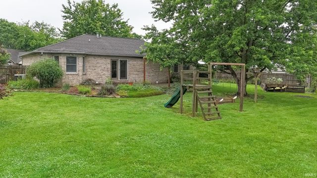 7020 Dove Court, Evansville, IN 47715