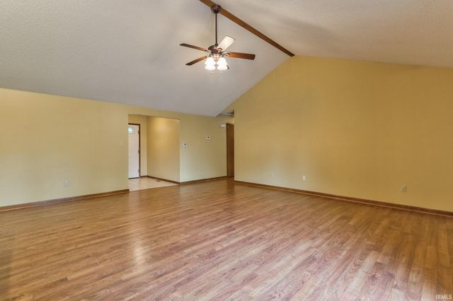 7020 Dove Court, Evansville, IN 47715