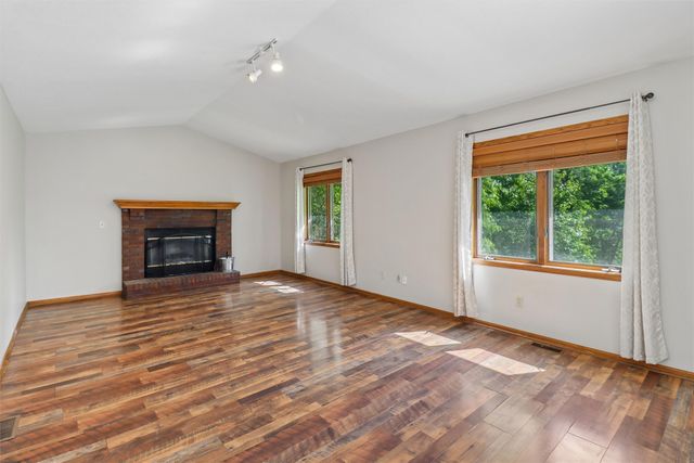701 SE 61st Street, Pleasant Hill, IA 50327