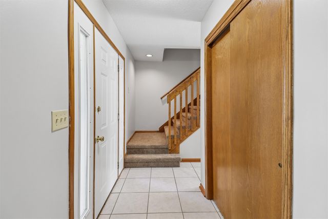 701 SE 61st Street, Pleasant Hill, IA 50327