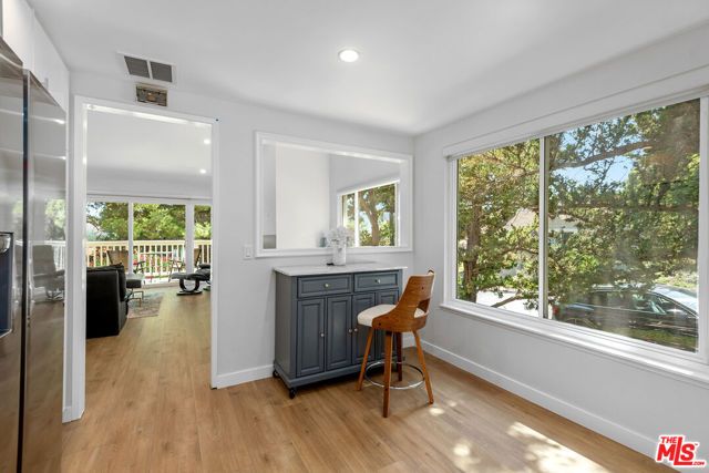 105 Conifer Circle, Oak Park, CA 91377