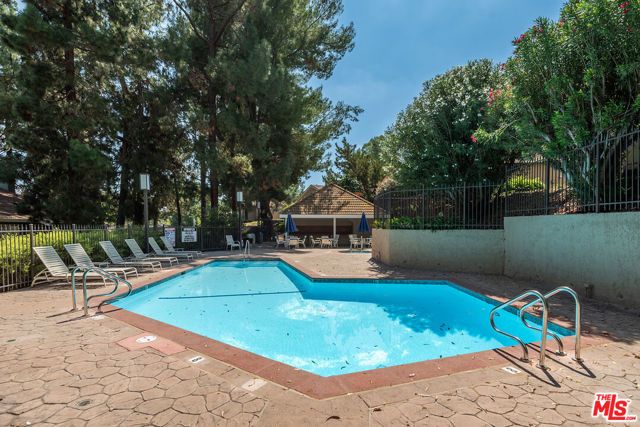 105 Conifer Circle, Oak Park, CA 91377