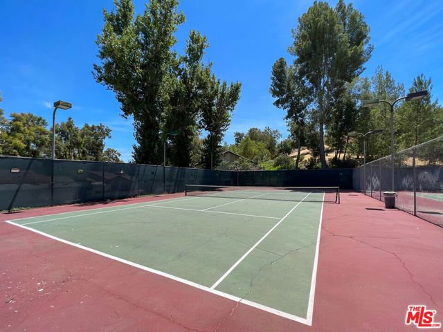 105 Conifer Circle, Oak Park, CA 91377