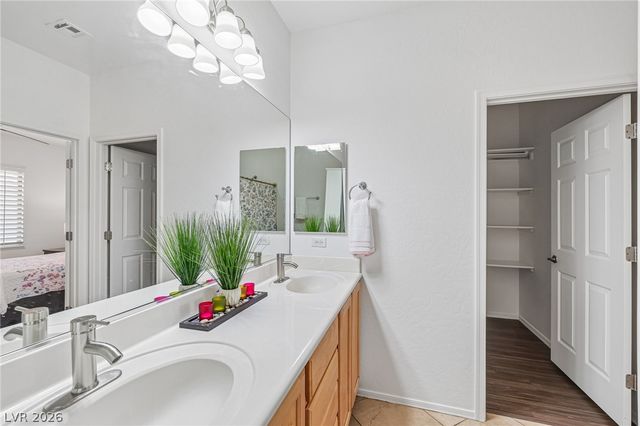 3879 Paint Court, Las Vegas, NV 89122