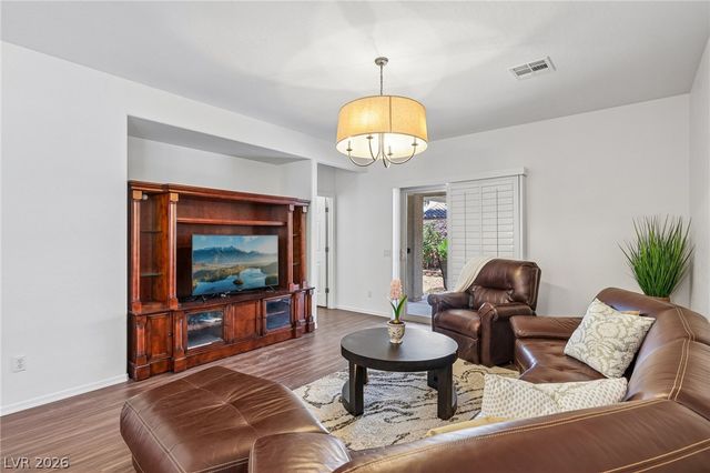 3879 Paint Court, Las Vegas, NV 89122