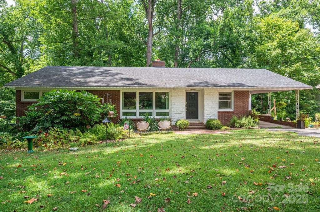 211 Ruby Lane, Gastonia, NC 28054