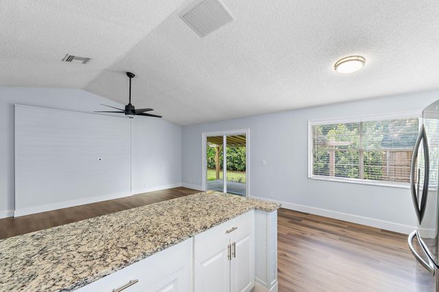 141 Rosewood Circle, Jupiter, FL 33458