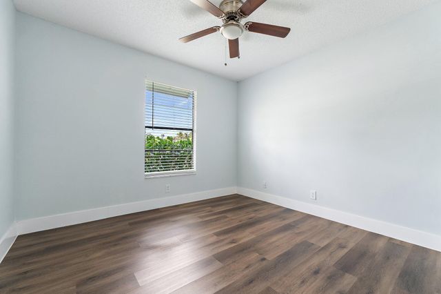 141 Rosewood Circle, Jupiter, FL 33458