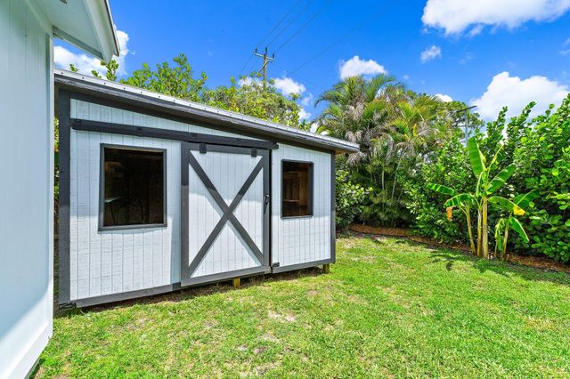 141 Rosewood Circle, Jupiter, FL 33458