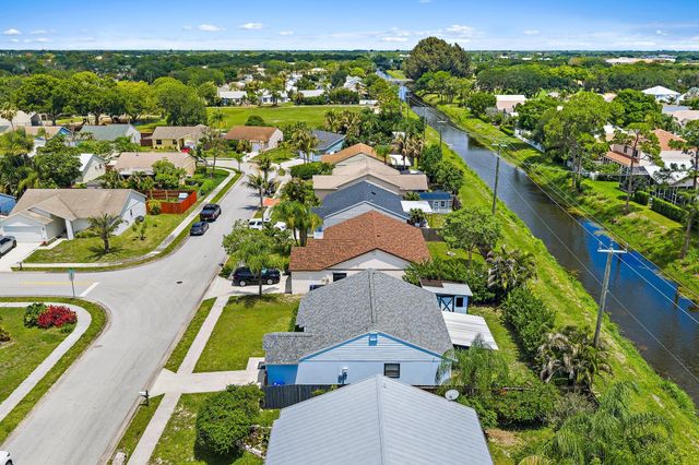 141 Rosewood Circle, Jupiter, FL 33458