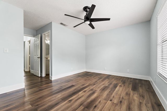 141 Rosewood Circle, Jupiter, FL 33458