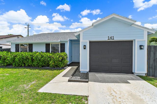 141 Rosewood Circle, Jupiter, FL 33458