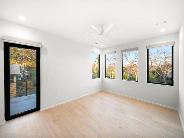 2107 Brackenridge ST B, Austin, TX 78704