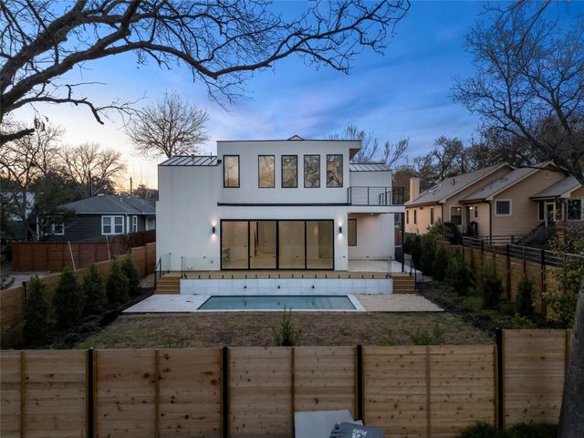 2107 Brackenridge ST B, Austin, TX 78704