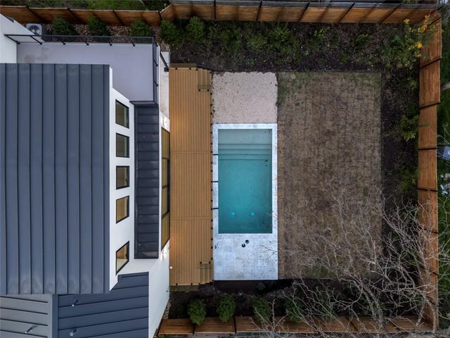 2107 Brackenridge ST B, Austin, TX 78704