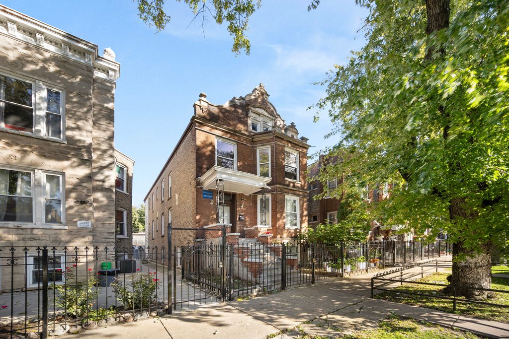 2435 S Drake Avenue, Chicago, IL 60623