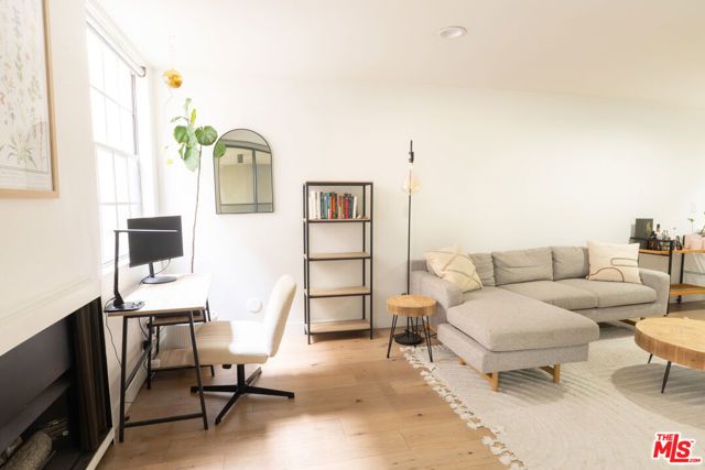 740 N Kings Road 122, West Hollywood, CA 90069