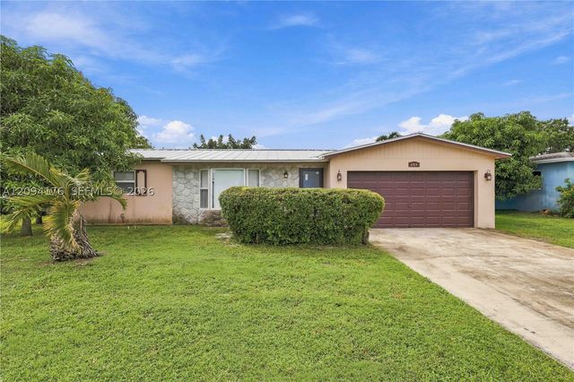 6924 NW 9th St, Margate, FL 33063