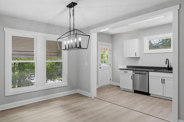 2217 N Chamberlain Avenue, Chattanooga, TN 37406