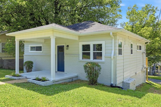 2217 N Chamberlain Avenue, Chattanooga, TN 37406