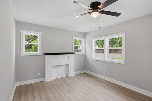 2217 N Chamberlain Avenue, Chattanooga, TN 37406