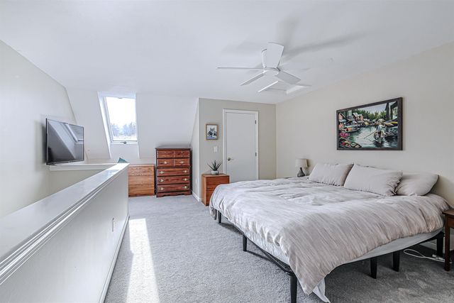 35 Montrose Drive, Stratham, NH 03885