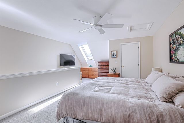 35 Montrose Drive, Stratham, NH 03885